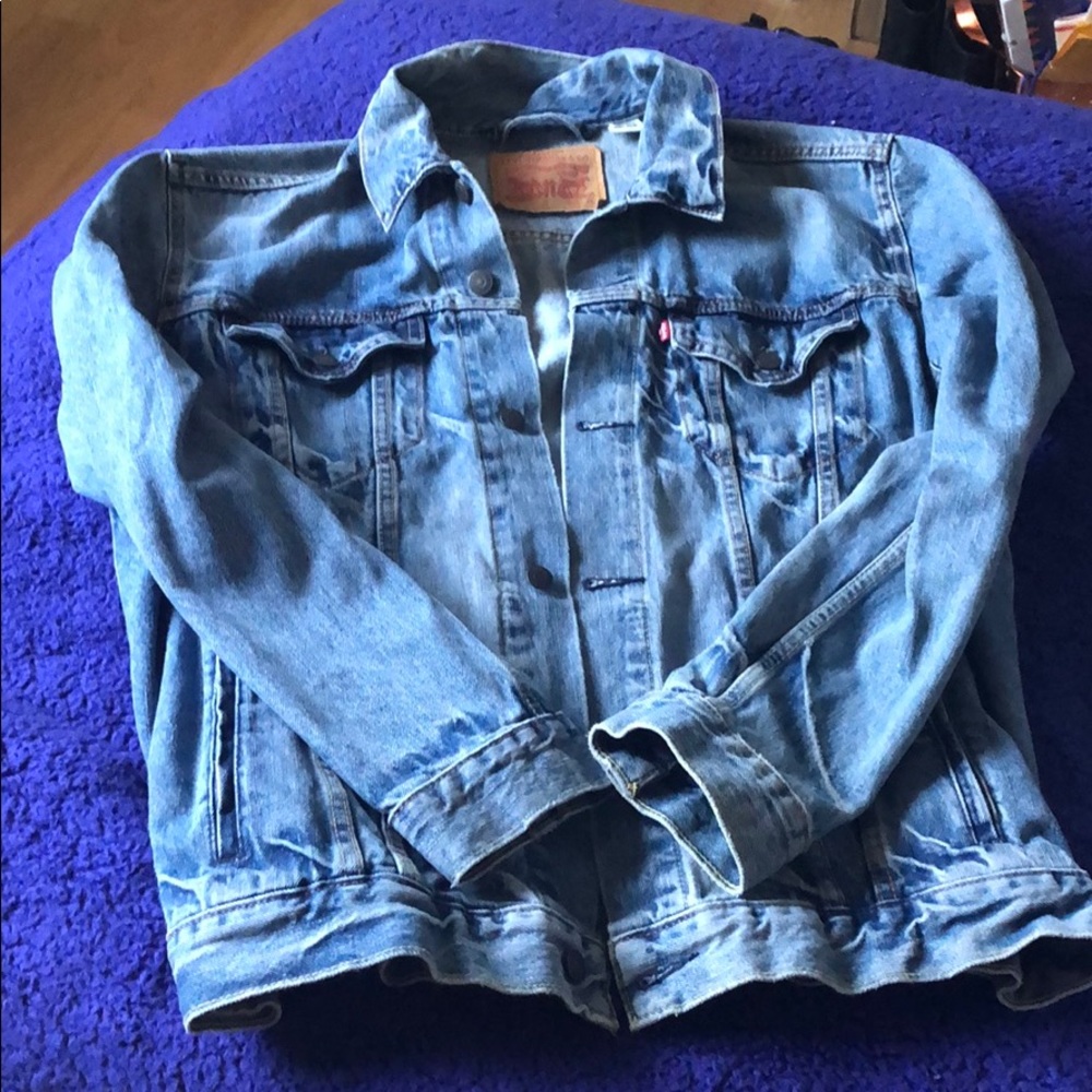 Men’s Levi denim jean jacket XL